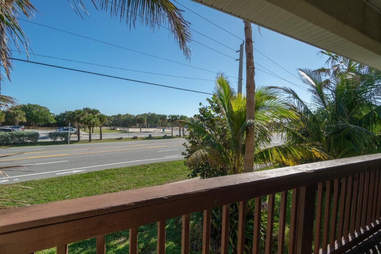 Beachside Serenity Escape - Private 3Br And 2Ba, Dog Friendly Duplex Oasis, Steps To Shore! Melbourne Luaran gambar