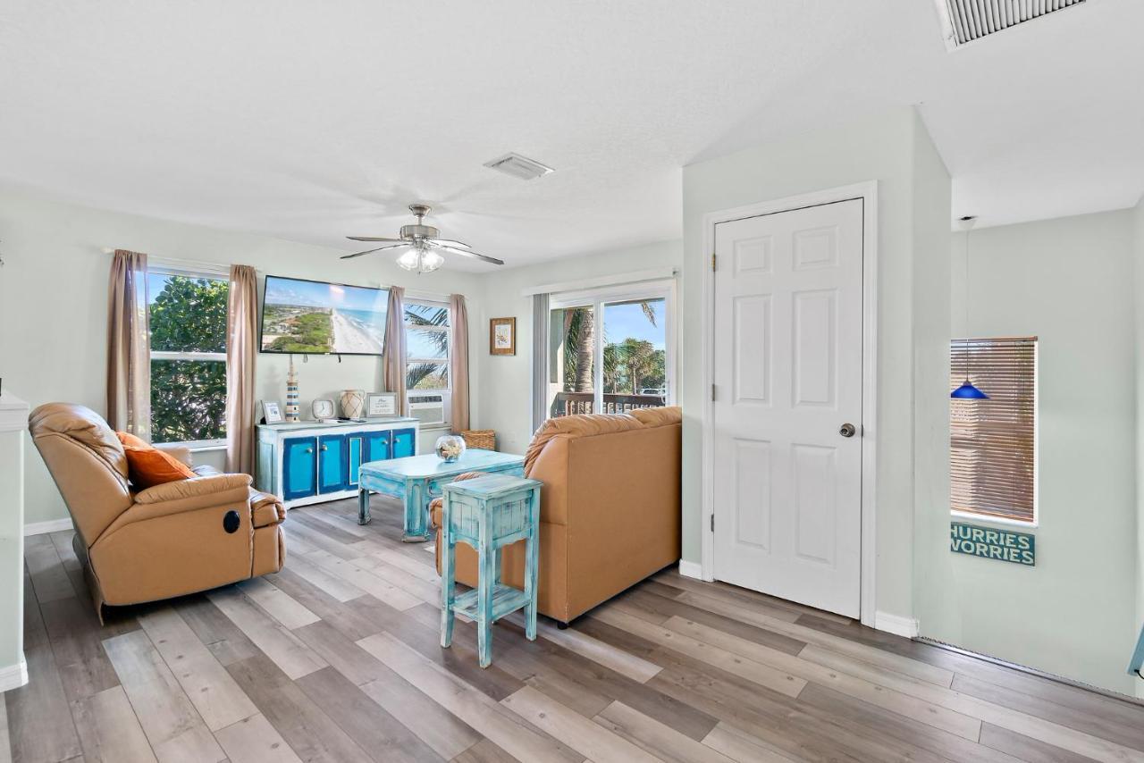 Beachside Serenity Escape - Private 3Br And 2Ba, Dog Friendly Duplex Oasis, Steps To Shore! Melbourne Luaran gambar