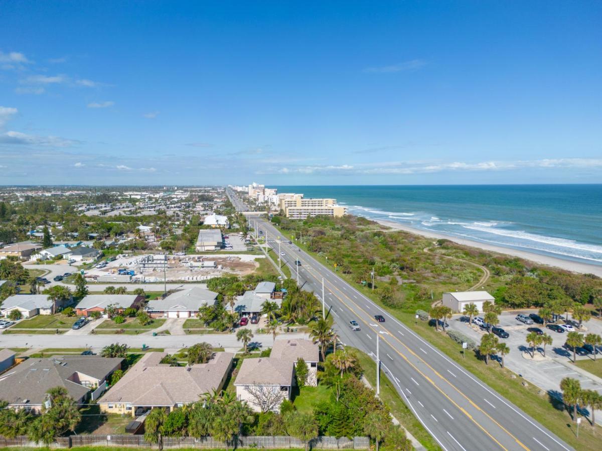 Beachside Serenity Escape - Private 3Br And 2Ba, Dog Friendly Duplex Oasis, Steps To Shore! Melbourne Luaran gambar